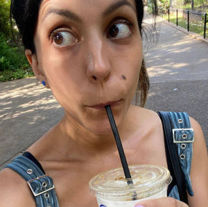 Meet your Posher, Elise